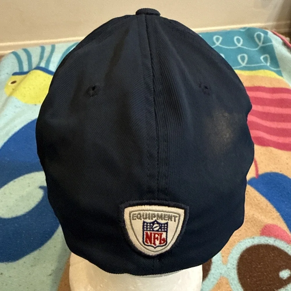 Reebok LA Chargers‎ Stretch Hat / Cap Lightning Bolts Embroidered